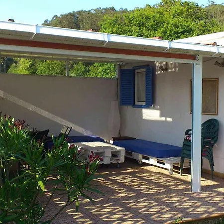Bonito Bungalow Con Jardin En Playa Nerga * Ио