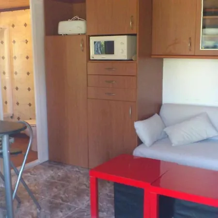 Bonito Bungalow Con Jardin En Playa Nerga